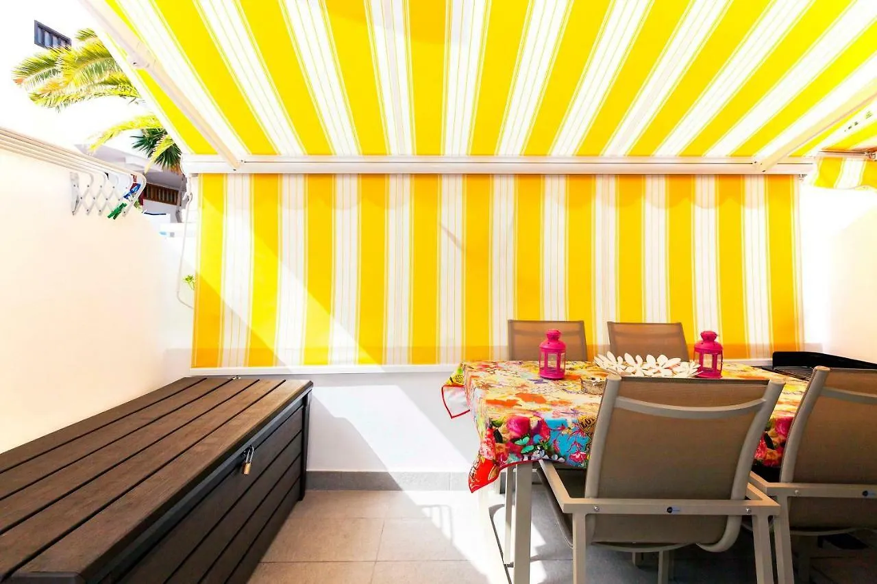 Apartamento Sara in San Eugenio Costa Adeje  España